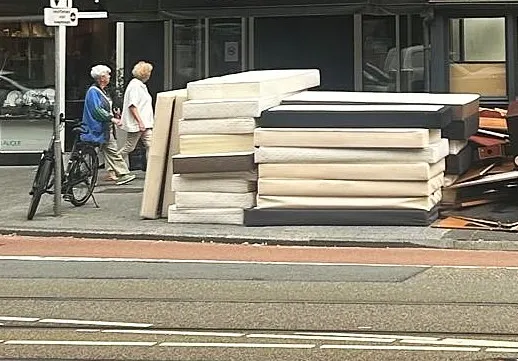 How to Dispose of your furniture and mattress waste in NL